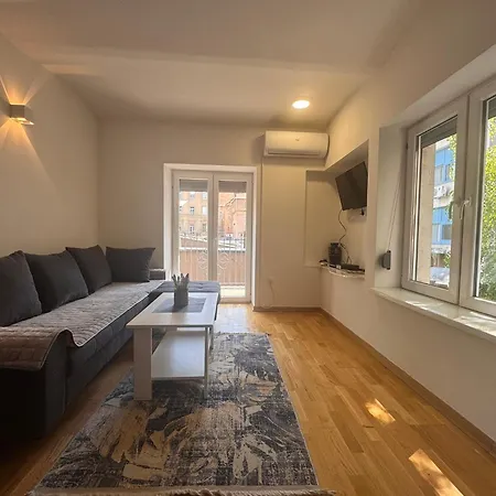 Point - Center * Sarajevo